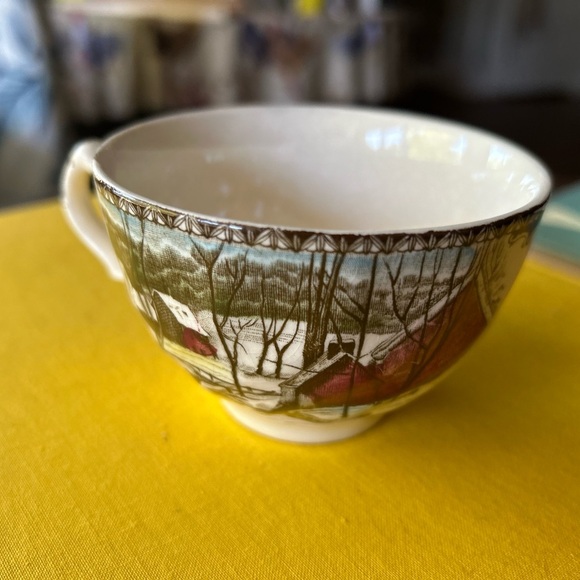 Antique Johnson Brothers Tea Set - Picture 10 of 14